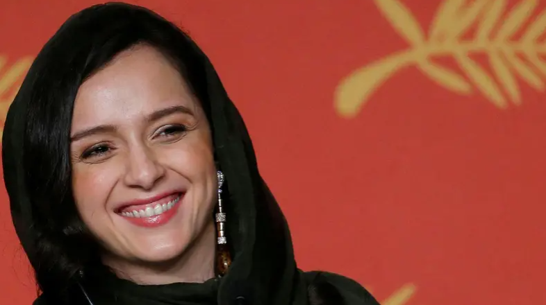 مهما حدث لي أنا مع الشعب ... فنانة إيرانية تتحدى الملالي بفيديو ظهرت فيه بلا حجاب